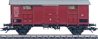 [47889 (c)] Gedeckter G�terwagen mit Spitzdach