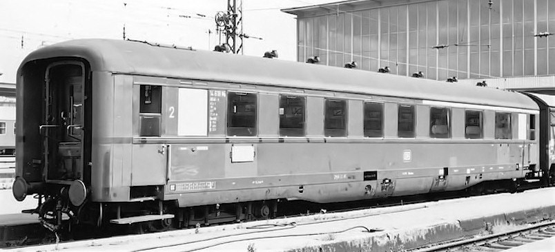 37050